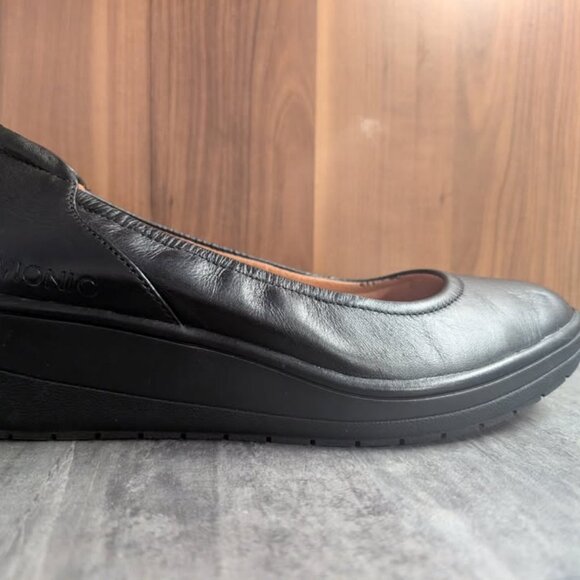 Vionic Women’s Black Leather Wedge Shoes — Comfort + Support — Size 7 W - Picture 2 of 4